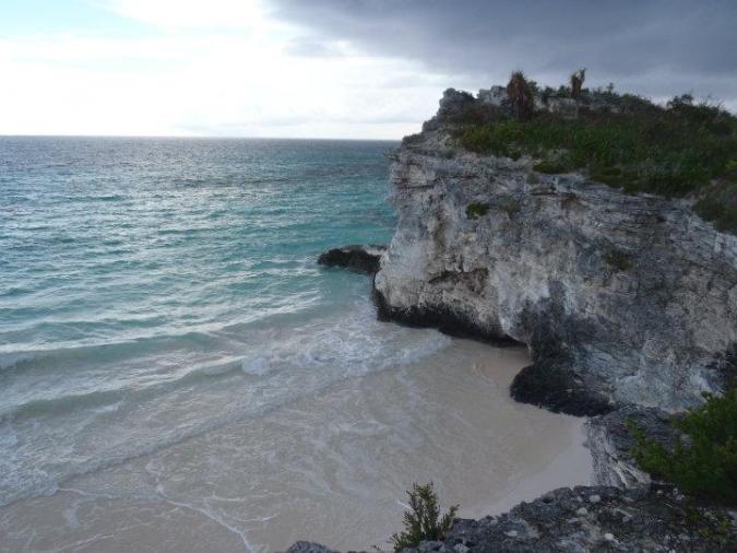 306367_2466421896861_2117769296_n